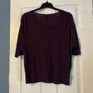 Express womens 1/2 sleeve top; size medium